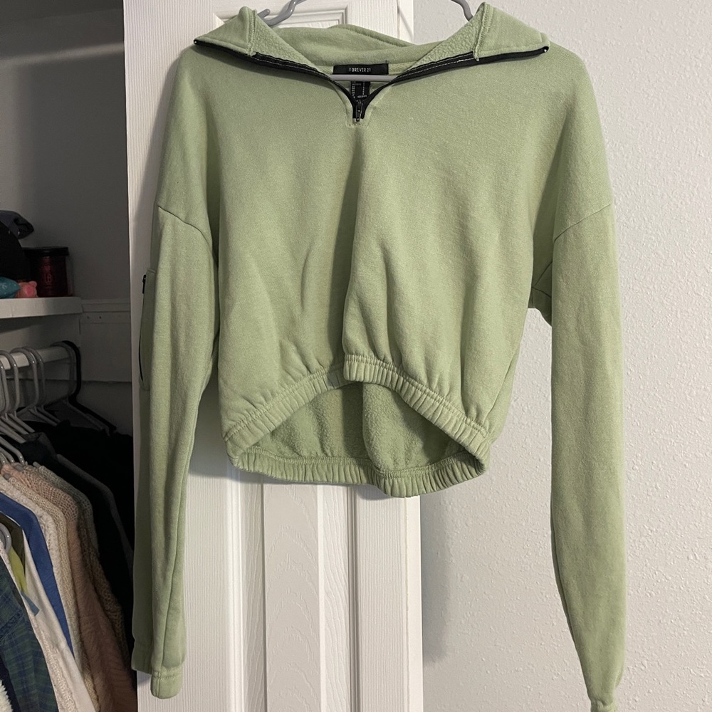 Crop top work out sweatshirt